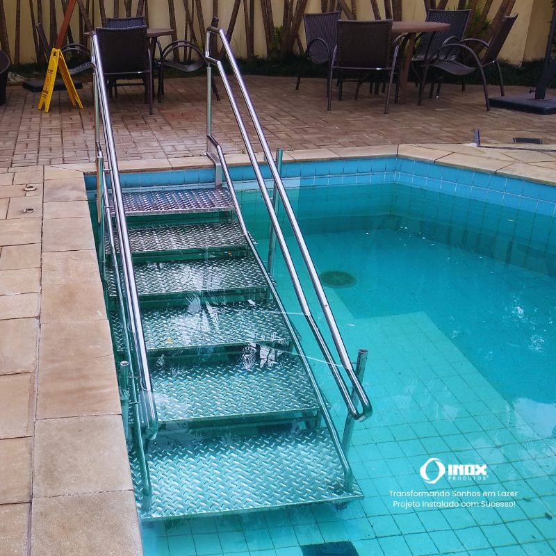 ESCADA INOX ACESSÍVEL PARA PISCINA FACILI...