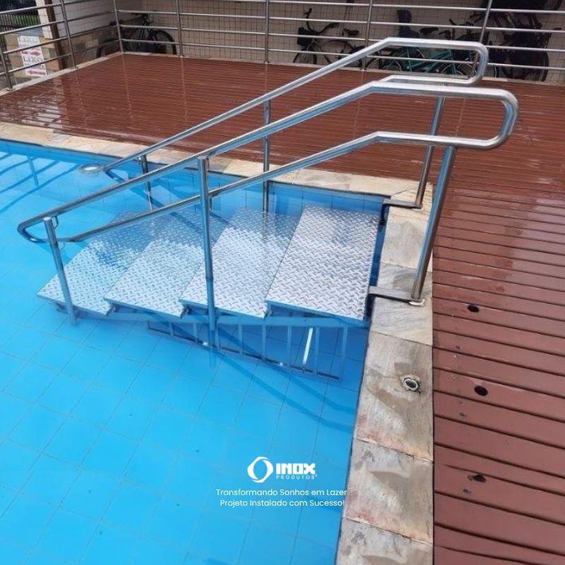 ESCADA INOX ACESSÍVEL PARA PISCINA FACILI...
