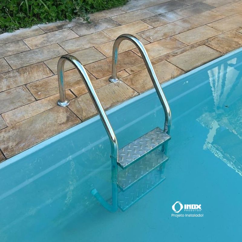 Escada 40 - Inox 316 (#1,2) 3 Degraus - D...